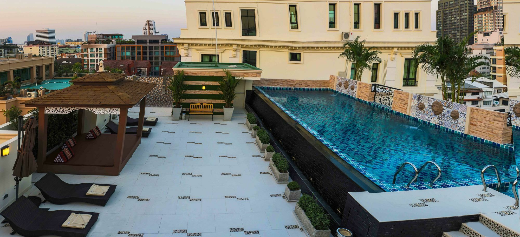 Aspira Hana Executive Apartment Thonglor Bangkok Luaran gambar