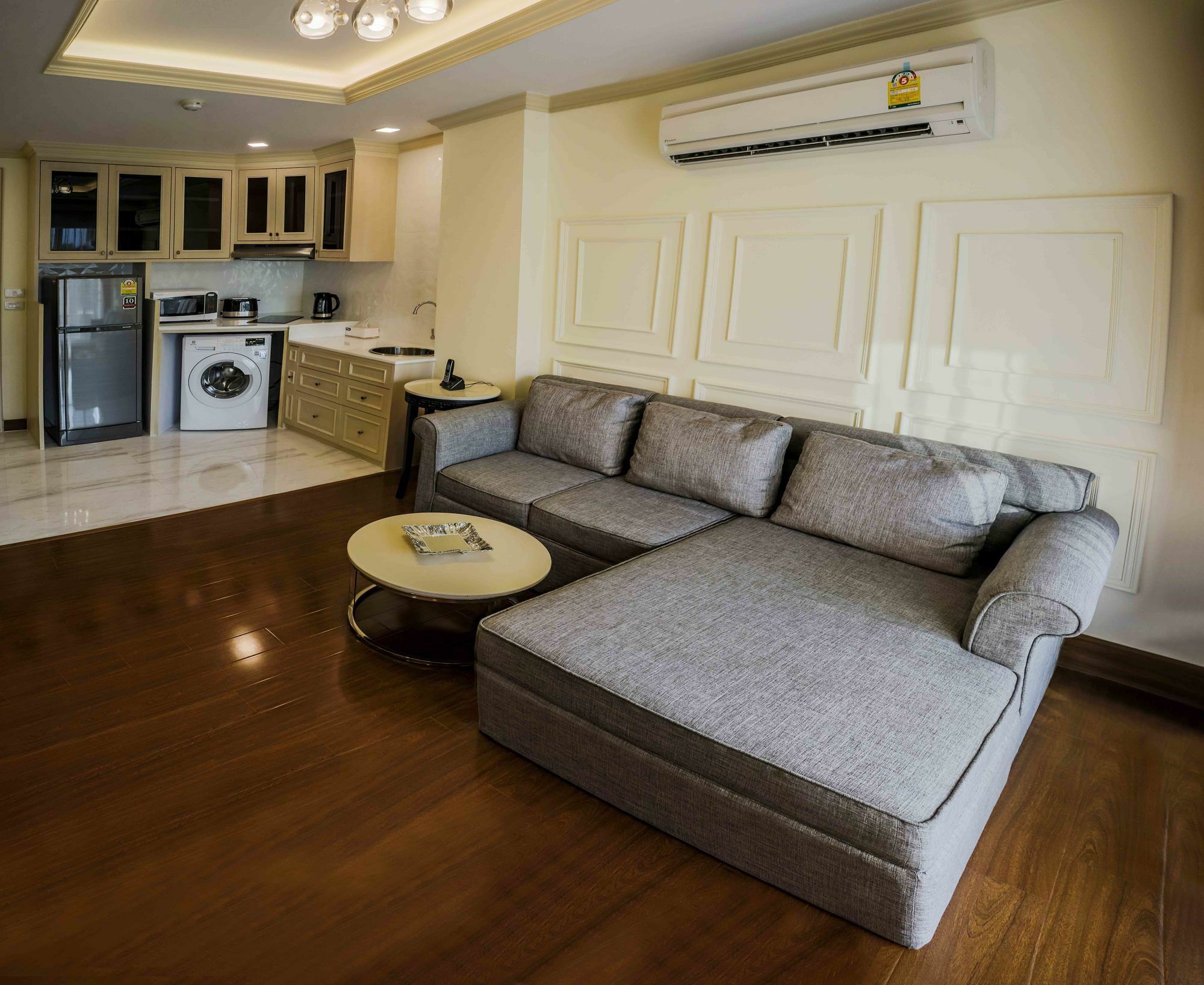 Aspira Hana Executive Apartment Thonglor Bangkok Luaran gambar